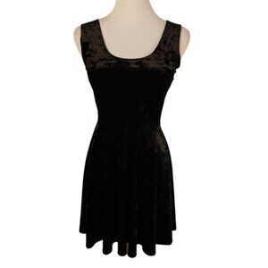 Forever 21 Black Velvet Sleeveless Skater Dress Size S Scoop Neck Mini